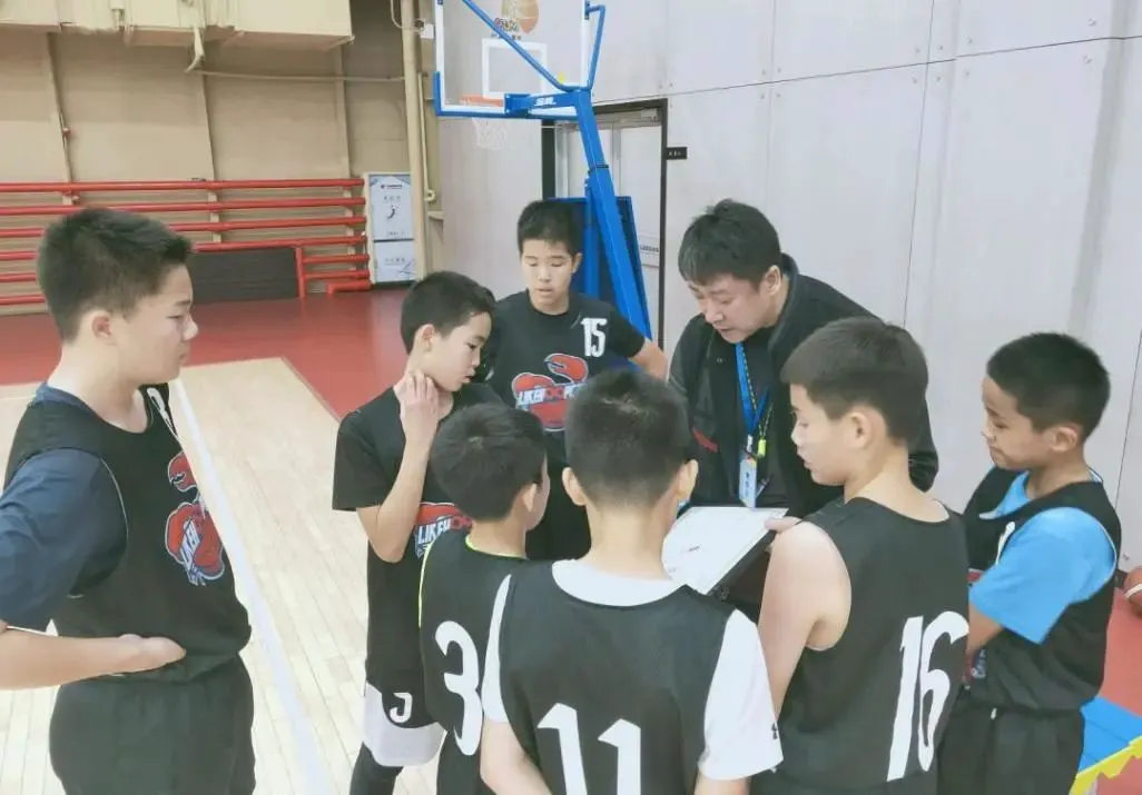 如何借助专业篮球教练提升个人声誉_1