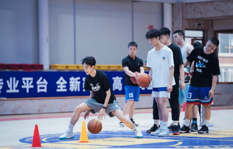 如何在篮球夏训中提升投篮命中率_1